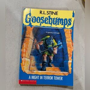 Goosebumps #27 A Night in Terror Tower Paperback R.L.Stine Scholastic